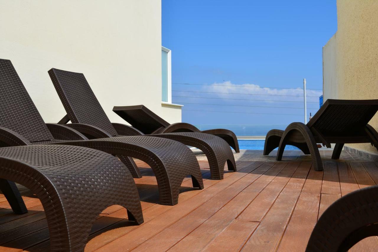 Anemomilos Suites Fira  Exteriör bild