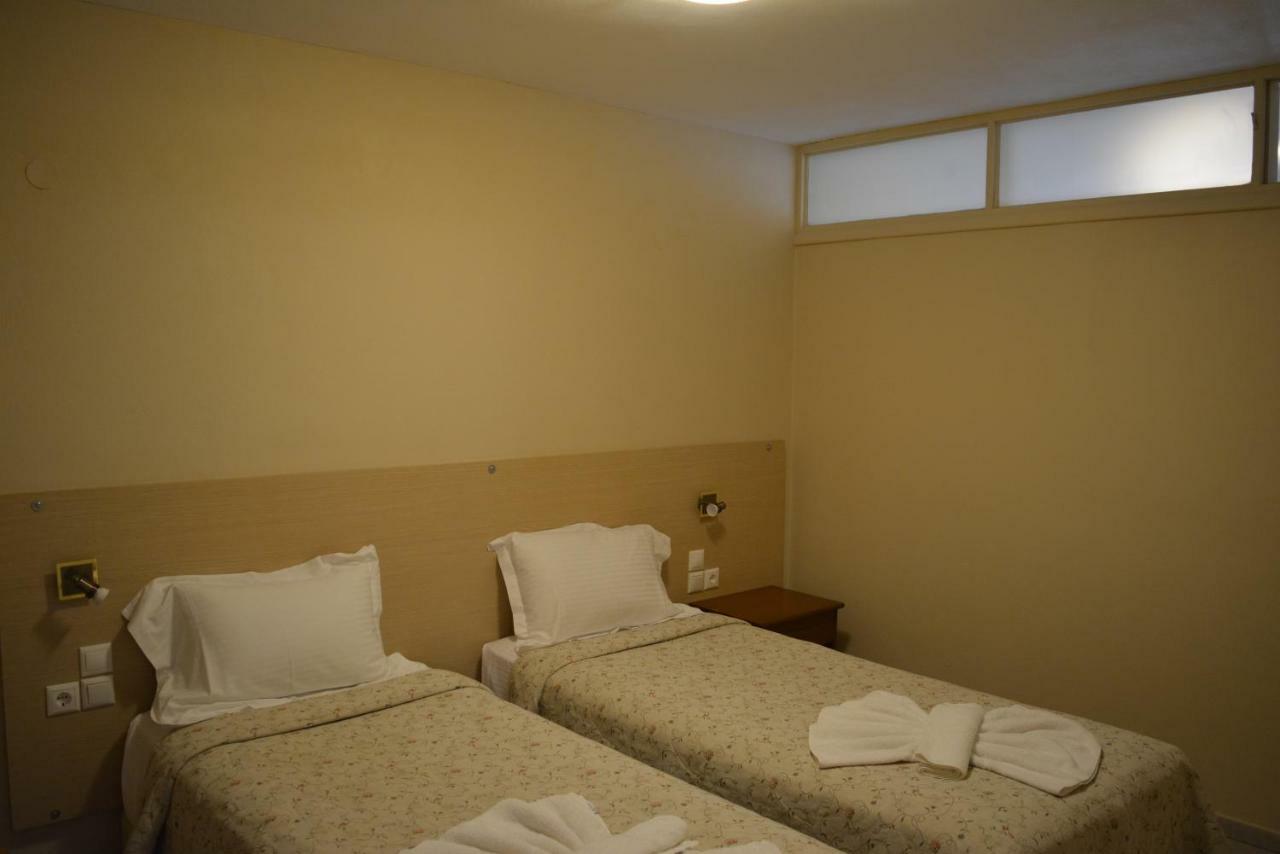 Anemomilos Suites Fira  Exteriör bild