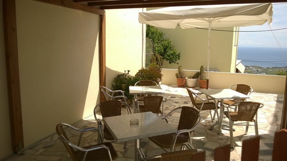 Anemomilos Suites Fira  Exteriör bild