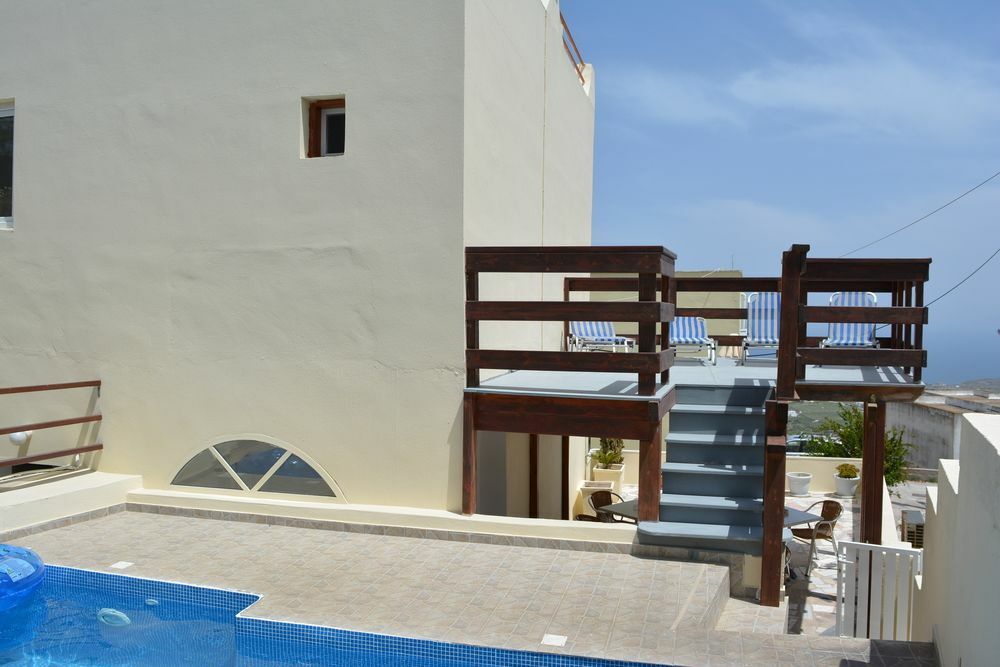 Anemomilos Suites Fira  Exteriör bild