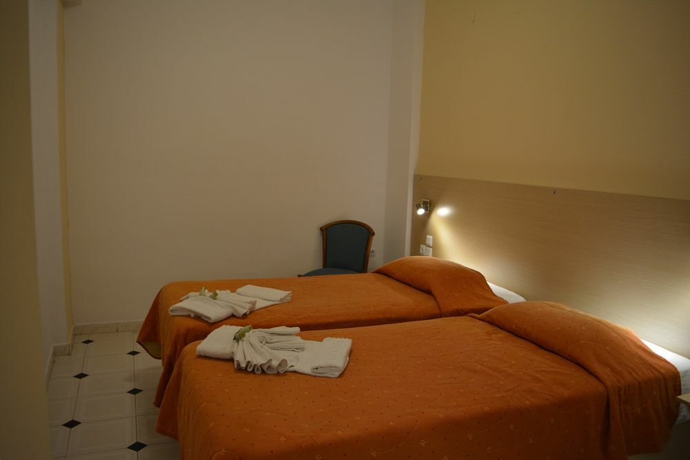Anemomilos Suites Fira  Exteriör bild