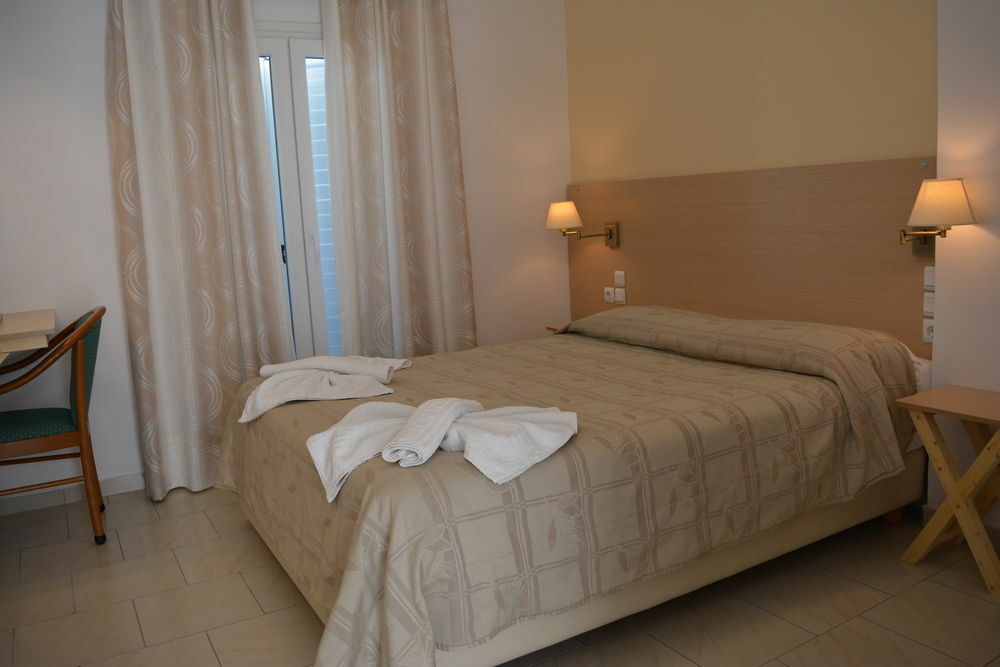 Anemomilos Suites Fira  Exteriör bild